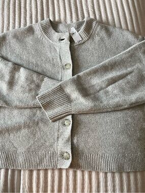 GAP Heather Light Gray Button Cardigan